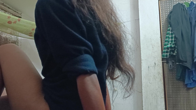 SanskariGirl1: Collegeflicka oljad och hennes rumpa
