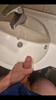 Wake up at Friend's House, Hungover. What Else You Gonna Do Than Cum? ‍