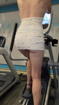 Elliptical Cunt and Plug