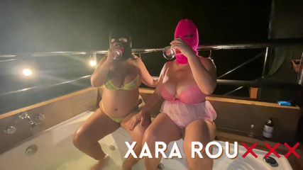 Xara Rouxxx: Ibu tiriku pengen banget dientot sama kontol besar pria kulit...