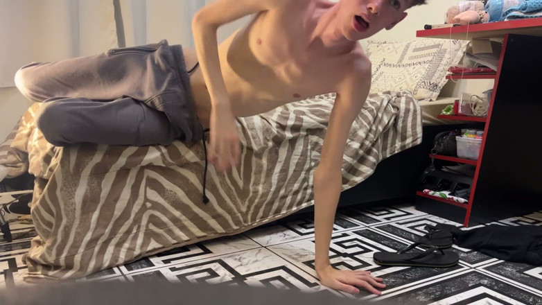 Kedoimath: Kedoimeth Skinny Boy Submits to Rough Ass Play