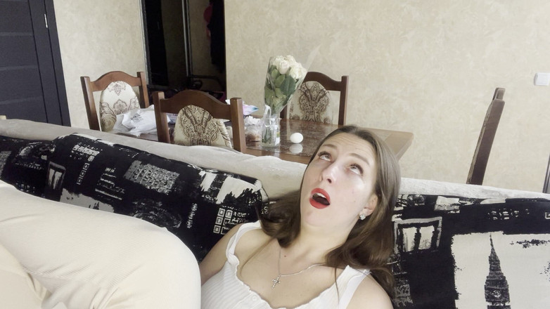 Hottie goddess: Căscat Fit Uvulia Show