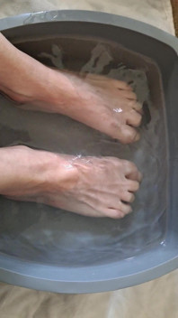 Simp to My Veiny Feet Soaking in a Foot Bath