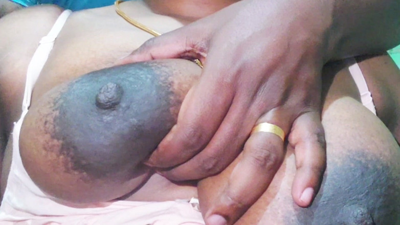 Desi Mohini: Desi żona Udostępnianie z baba porno XXX