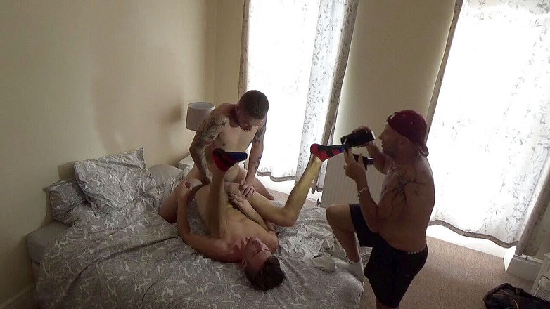 RAW PORN SPY CAM: Denate fucked barbeakc przez Aaron Master