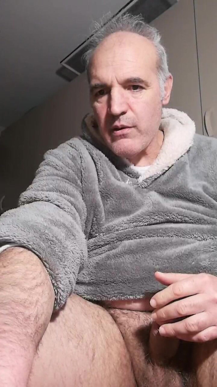 Setesesso7: 2月10日、顔に射精弾が入るオンライン夜のショー!