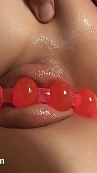 Wet And Puffy'nin utangaç ela'sı