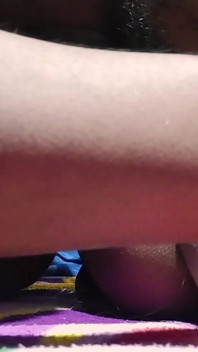Bhabhi Miang India ditangkap oleh suaminya semasa dia melancap!! Video xxx bhabi deshi.