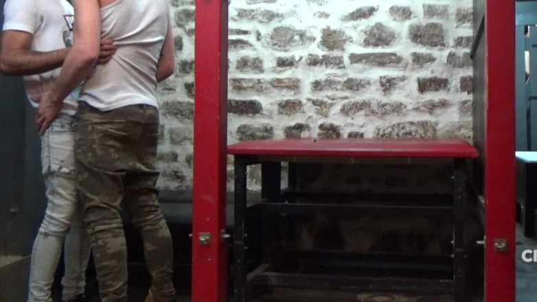 AMATOR BAREBACK FRENCH STUDIO: Seks Dalam Tempat Gelap