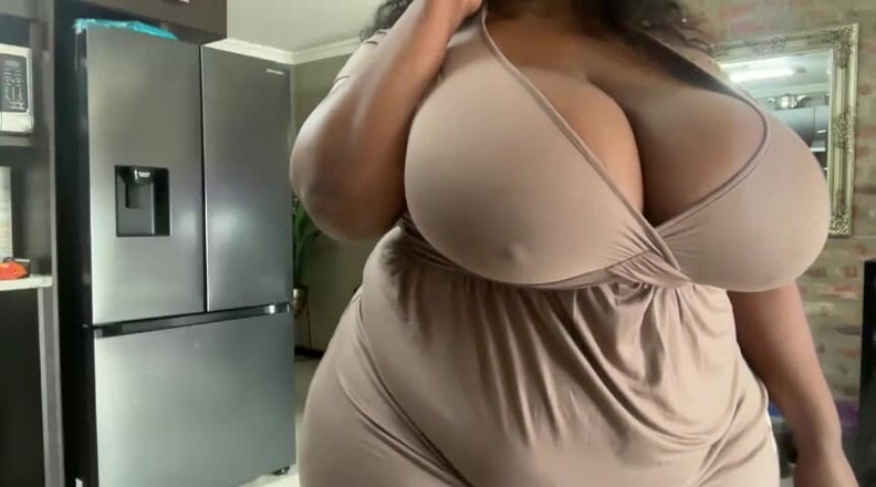 Legendary Booty Overdose: ジューシーなおっぱいプレイで魅惑的なぽっちゃり系からかい