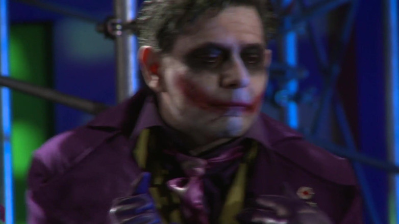 CBD Media: Batman Robin Catwoman en Joker hebben groepseks met jonge rondborstige...