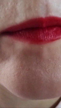 Bibir merah gergasi lapar untuk awak pov