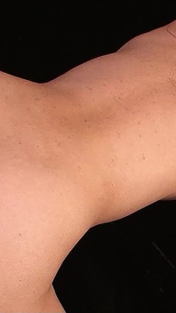 의붓여동생에게 후장 섹스를 당하는 마른 일본 십대