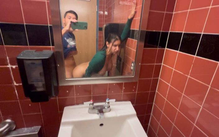Hailey Rose: Whole Foods, sexe dans les toilettes publiques (vidéo amateur réelle avec...
