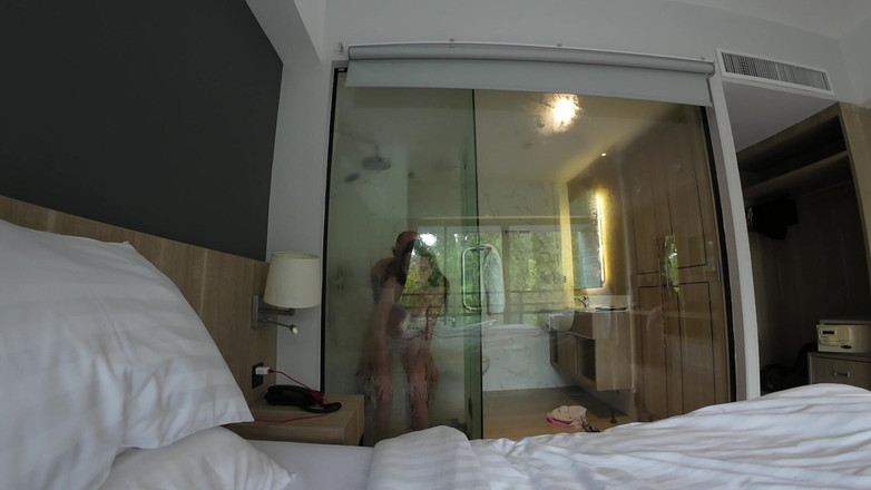 ScottishSweetie: Anh ấy trêu chọc tôi với con cu to của anh ấy...