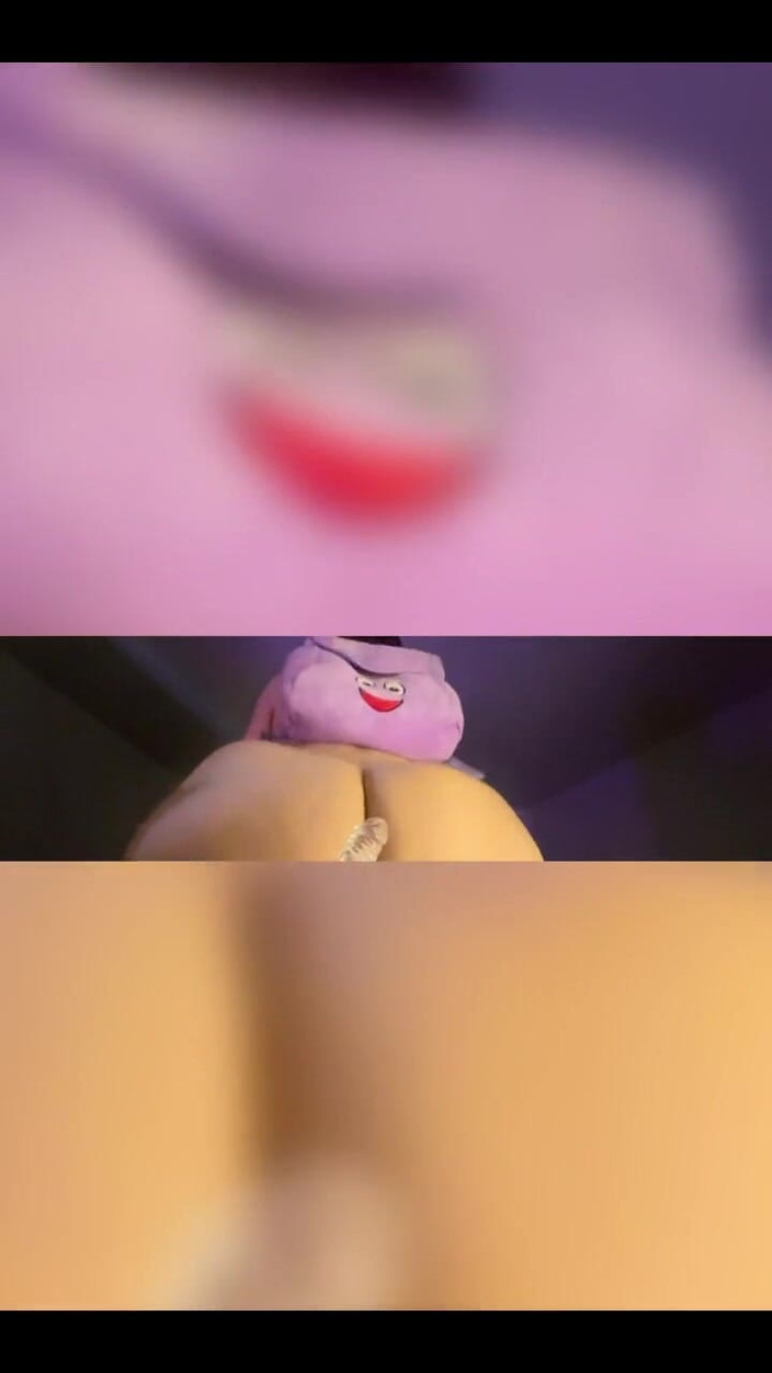 Jayla Cuateco: Whora sucht nach der Karte, damit sie die nächste Ecke...