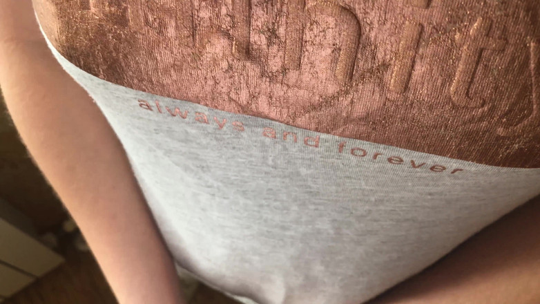 ArinaMills: Mẹ kế hứng tình của bạn tôi đã nắm bắt khoảnh...