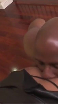 Une black excitée se fait enculer, vol. 3