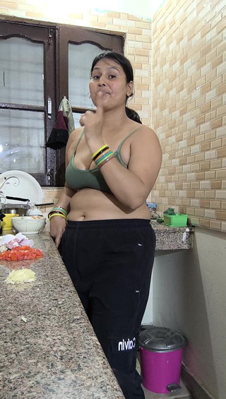 Puja555: Tvrdohlavá děvka