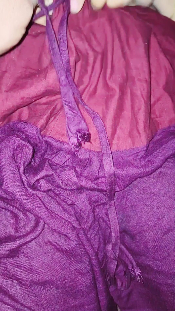 Nazmabd: Najma Mid Night Berkongkek dengan kawan suaminya Apabila SuamiNya Tiada...