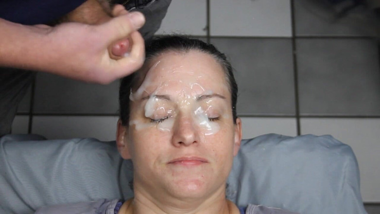 Dirty Dees: Dirtydees - obrovské množství spermatu na tváři