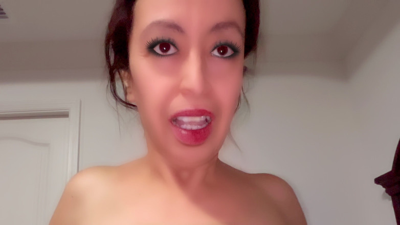 VeeVee Vixen: 奶子面对耳光挑战