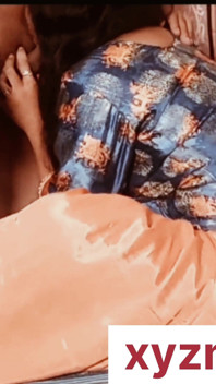 Hot Indian Bhabhi Suking King Cobra