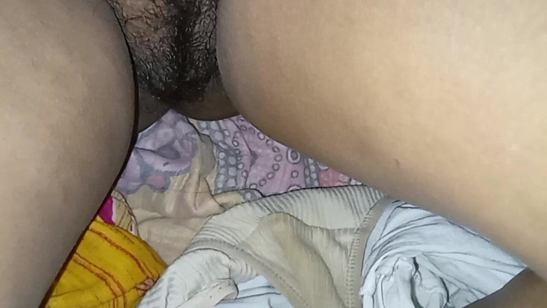 Bengaliauntykichut: Increíble dentro del coño negro follando de la esposa del...