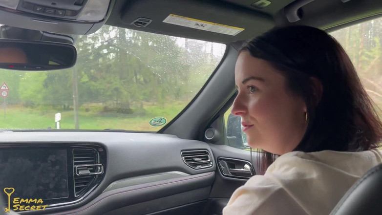 Emma Secret: Pieprzony autostopowicz! Jebana w samochodzie!