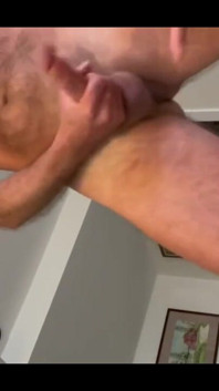 Twitter Fan Version of Guy Fucking a New Fan and Squirting
