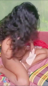 Tuve relaciones sexuales con una india delgada Su figura es tan hermosa como se ve.