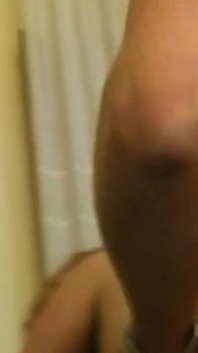 Videoclip complet! - Curvele adoră pula - sex cu înregistrare de acasă cu actori neprofesionali