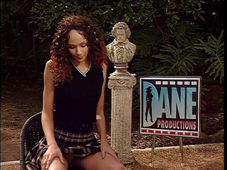 Teen Seduction: Ragazza arrapata prende un grosso cazzo per il suo cappello...