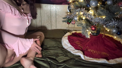 Mimiandevan: 红发荡妇在假阳具上弹跳