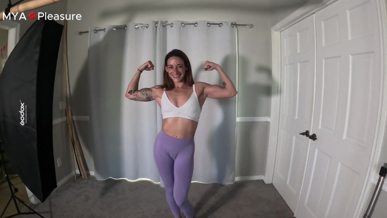 MYA Pleasure: Vestiti fitness shoot