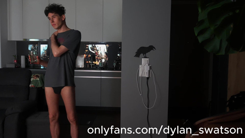 Dylan Swatson: Young man in the evening on Halloween watch him relax
