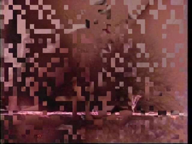 Old Good Porn: Olgun esmer kıllı amcığını siktiriyor