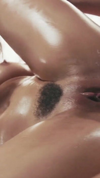 Abella Danger XXX massagem e foda