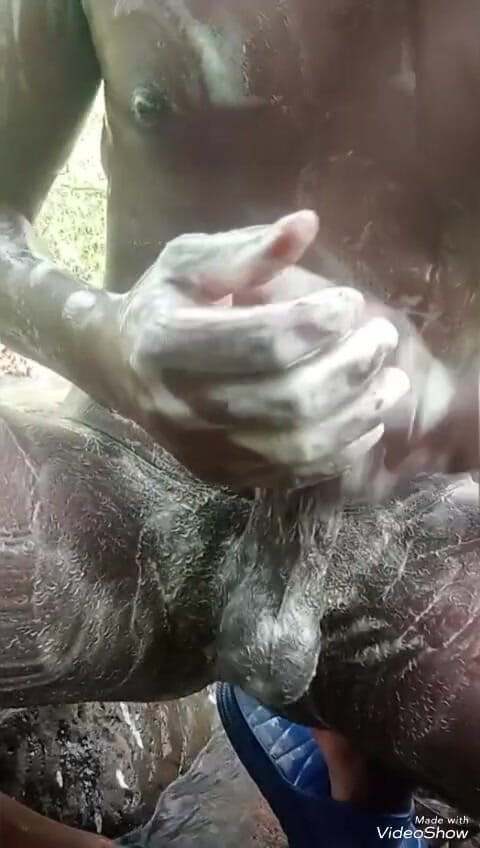 Sexyjayla254: Zeepachtige masturbatie grote zwarte lul komt buiten klaar, deel 2