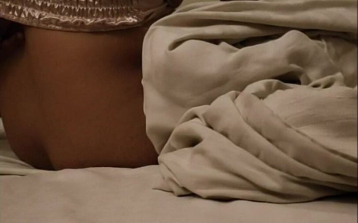 Trisha Hotness: Elle suce et chevauche la partie suivante