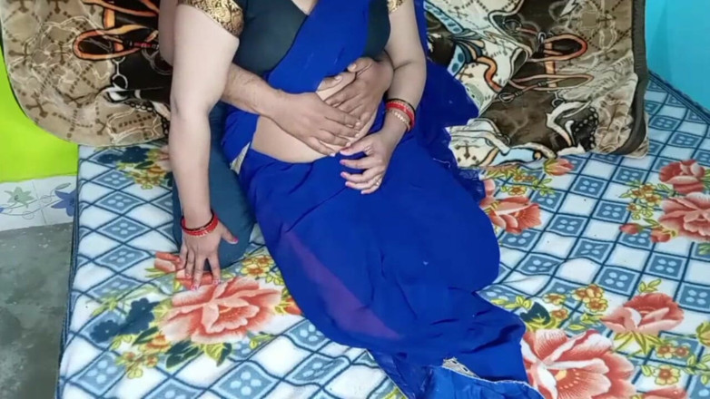 Manjushukla: Neu sexy bhabhi in blauer farbe, sari.