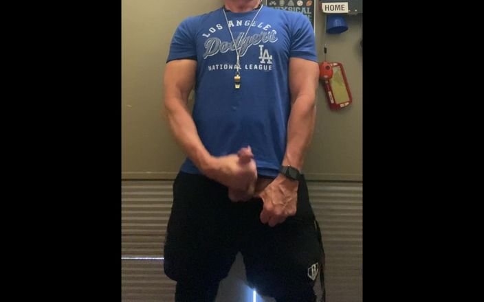 JockDad87: Быстрая порция спермы Dilf от Jockdad87