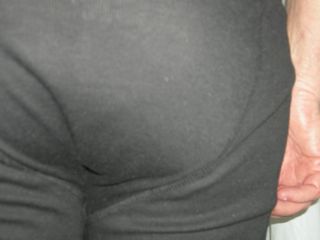 bander 68: Handjob Before Sleep Part 2