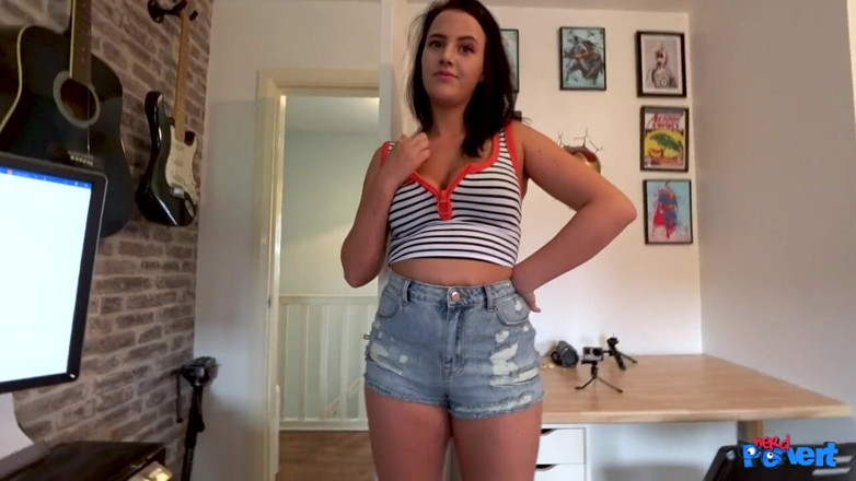 Nerd Pervert: Abbie Price - anichchha bhari land chusaee