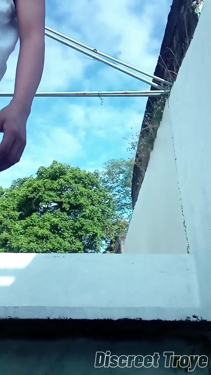 Troye_AsianPinoy: Asiático garoto masturbação ao ar livre