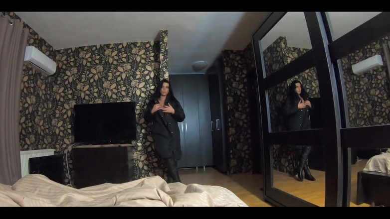 MilfyCalla: Milfycalla šukání obličeje, zezadu a stříkání přes moji dlouhou černou zimní bundu 183-...