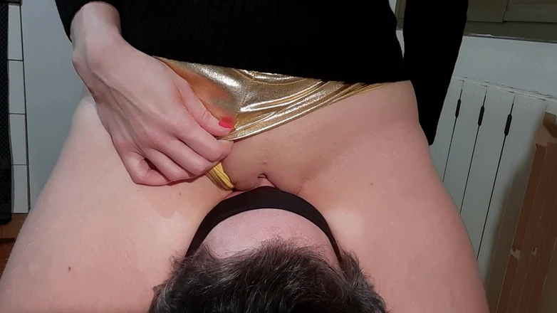 goddess82: Blindfolded Slave Under My Pussy! 4K!