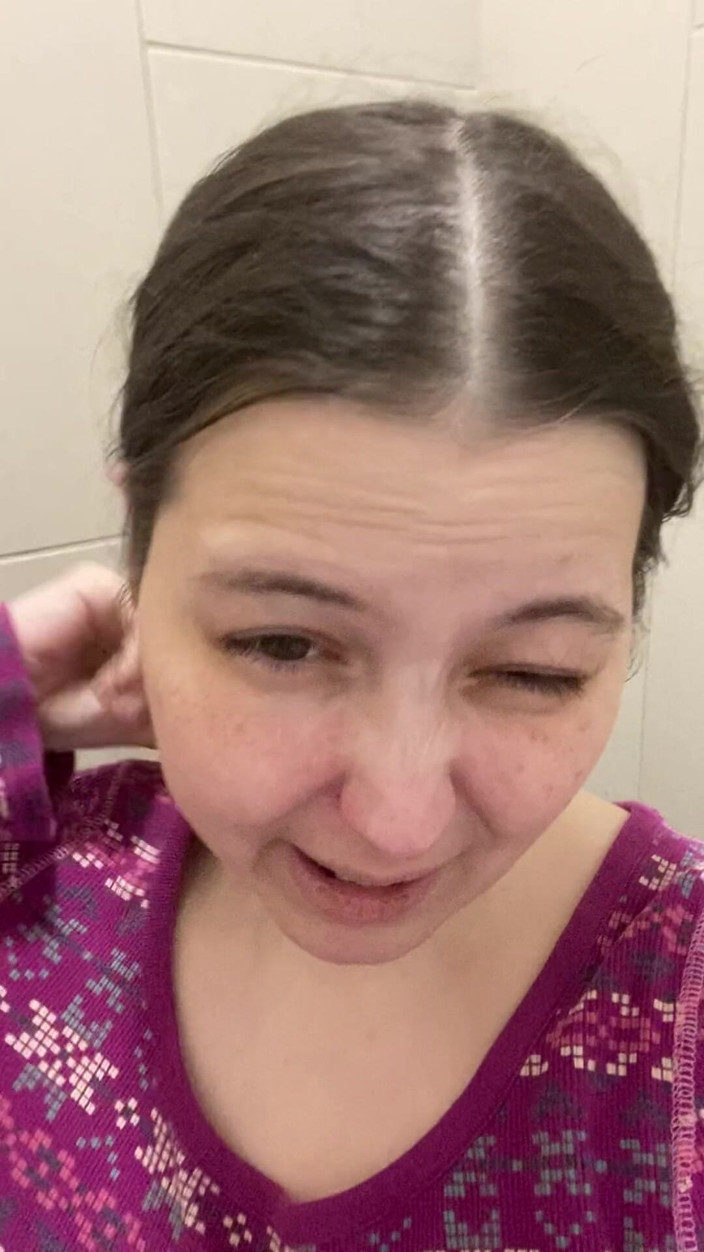 MissChrystalline: Clitorisul meu nu mă lasă să ejaculez