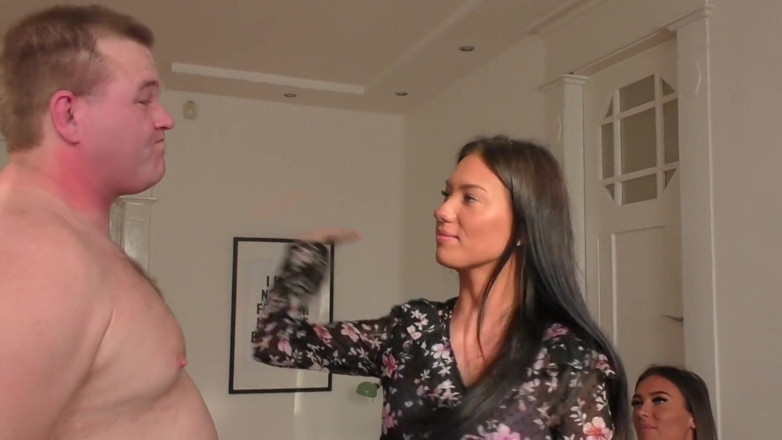 FemDorado: Soutěž v fackování na obličej!