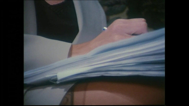 FM Video VOD: Milly D'abbraccio a Sara Young v: Rodina pro penis - (původní celý...